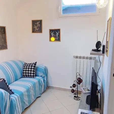 Bibliososta Anche Al 1° Piano Anno 2024 Appartement