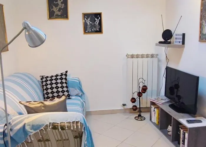 Bibliososta Anche Al 1° Piano Anno 2024 Appartamento Ventimiglia